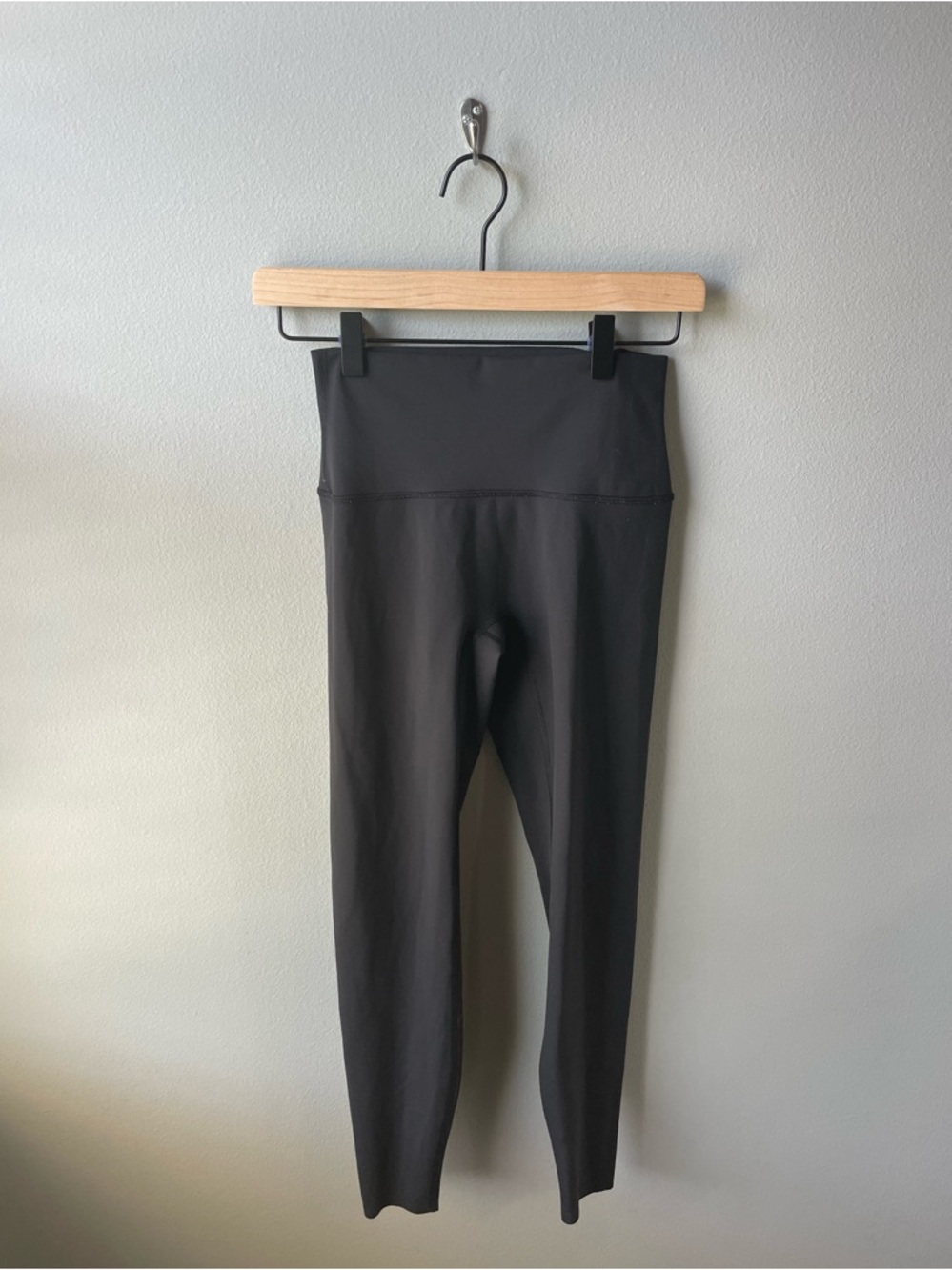 Golden Aritzia Butter Cheeky High Rise Black Leggings